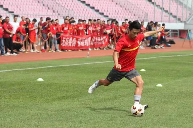 华体会注册-河北队“过来人”支招新人如何接班：要勇敢更要加练